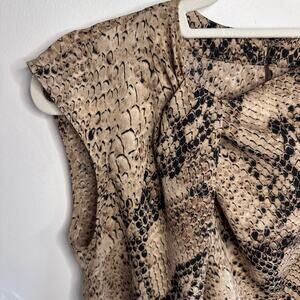 Womans worthington snake print sleeveless blouse size small